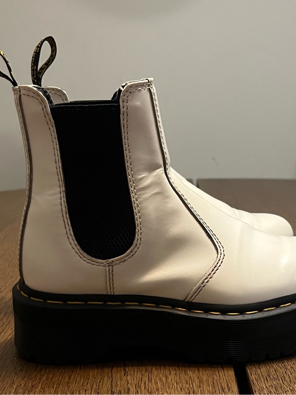 Dr. Martens 2976 Quad Boots Womens 6 Mens 5 White Leather Chelsea Ankle Platform